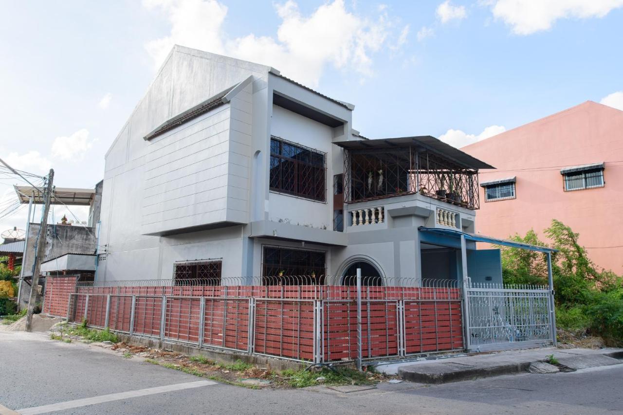 Bluebell House Hatyai - Cosy 3 Bedrooms For 10 Pax - 9 Mins Drive To Lee Grd Ban Kho Hong Екстер'єр фото
